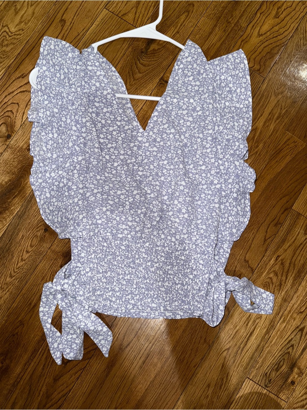 Lavender Floral Ruffle Sleeve Top